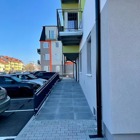 Utulny Apartman Xbionic 公寓